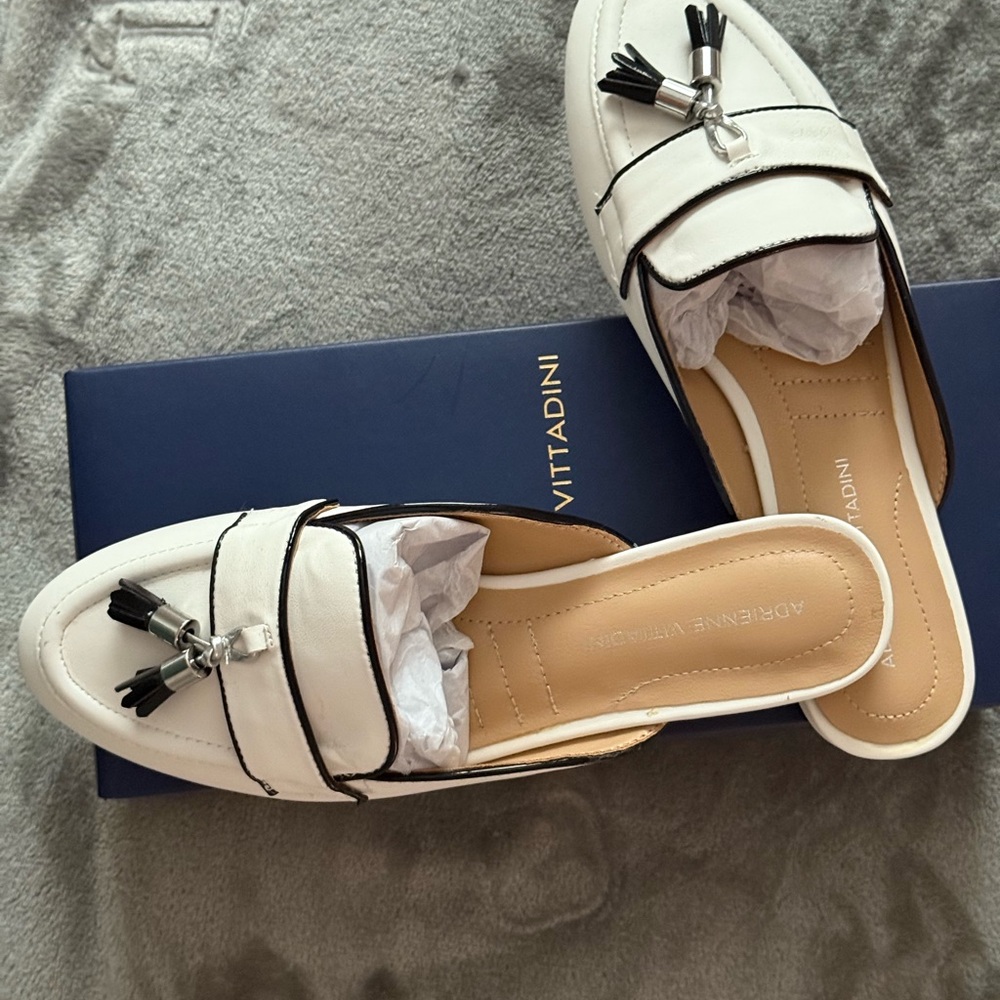 Adrienne Vittadini White Slide Sandals - Saige